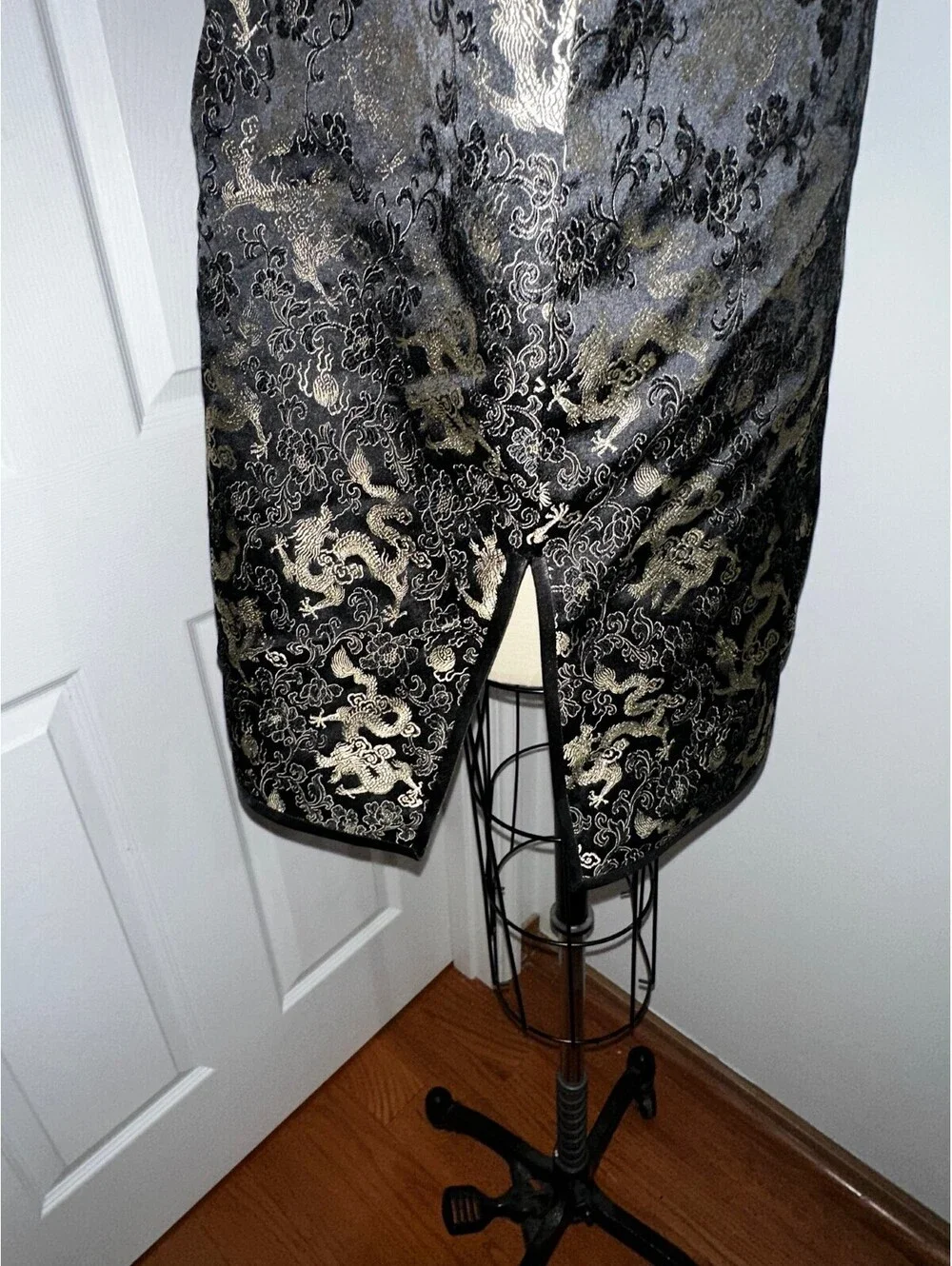 Traditional Black/Gold Chinese Mandarin Brocade Jacket